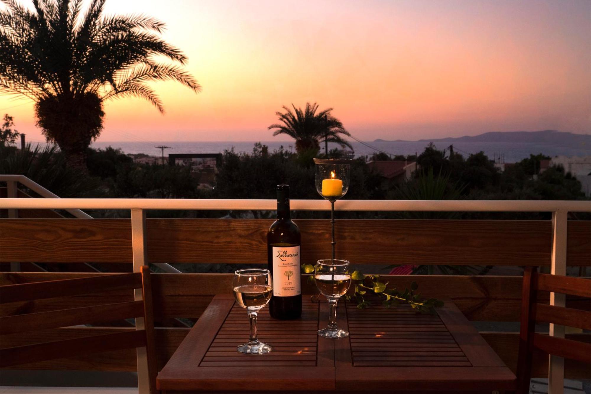 Seaside Gem Near Heraklion, Maro's Getaway Villa *