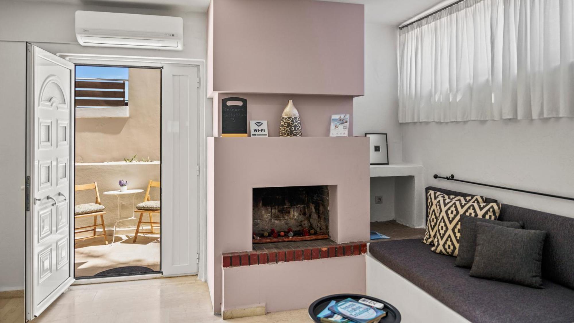 Seaside Gem Near Heraklion, Maro's Getaway
