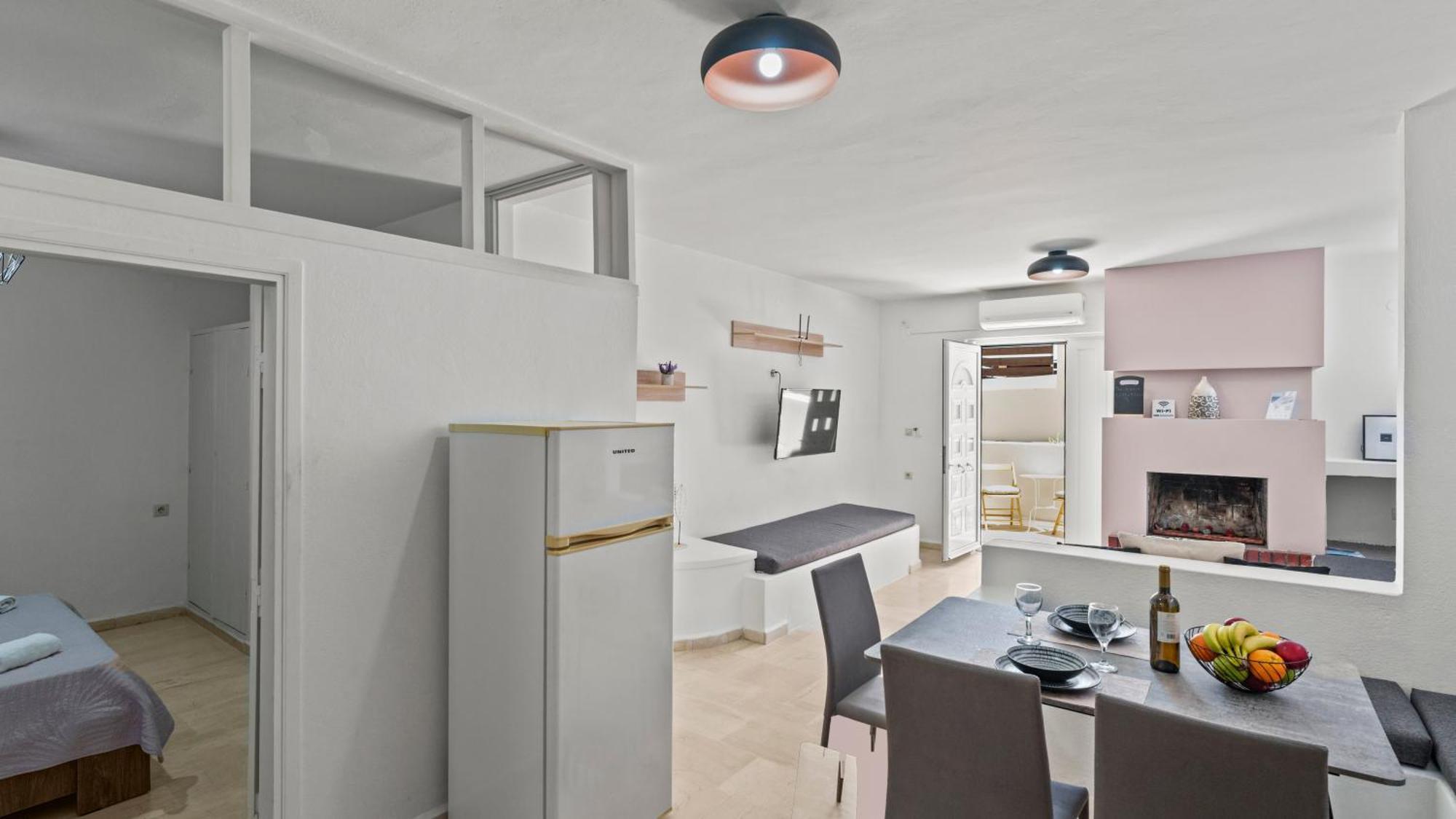 Villa Seaside Gem Near Heraklion, Maro's Getaway Kokkini Hani