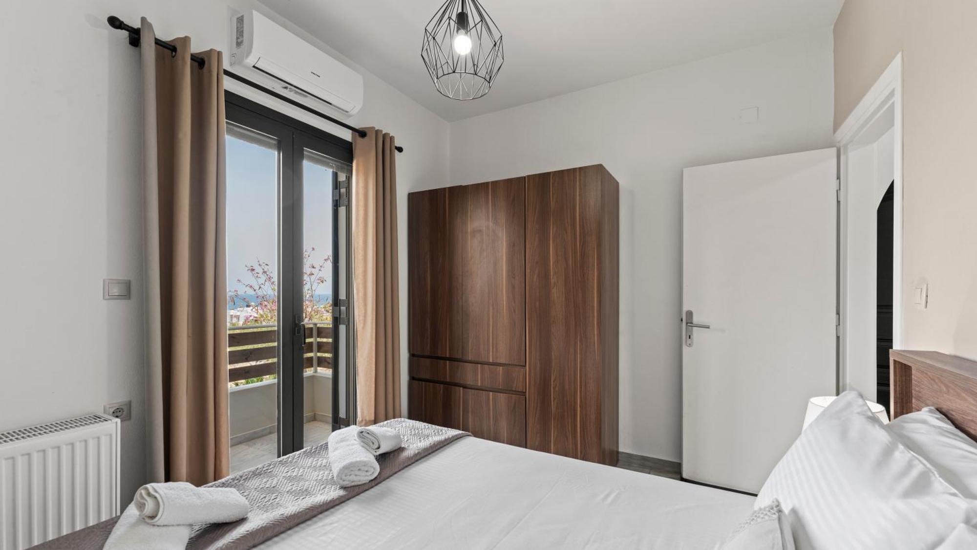 Seaside Gem Near Heraklion, Maro's Getaway Villa