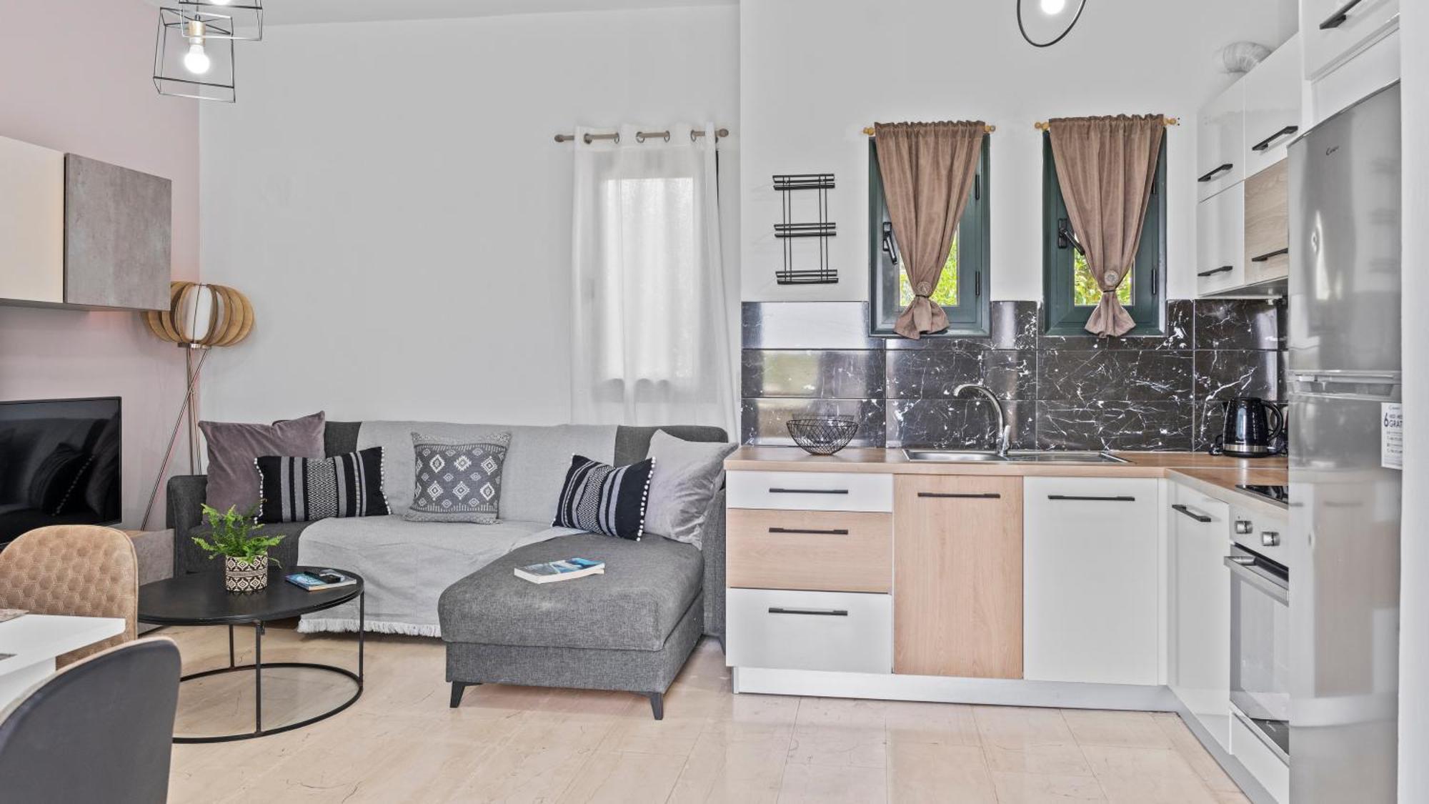 Seaside Gem Near Heraklion, Maro's Getaway * Kokkini Hani