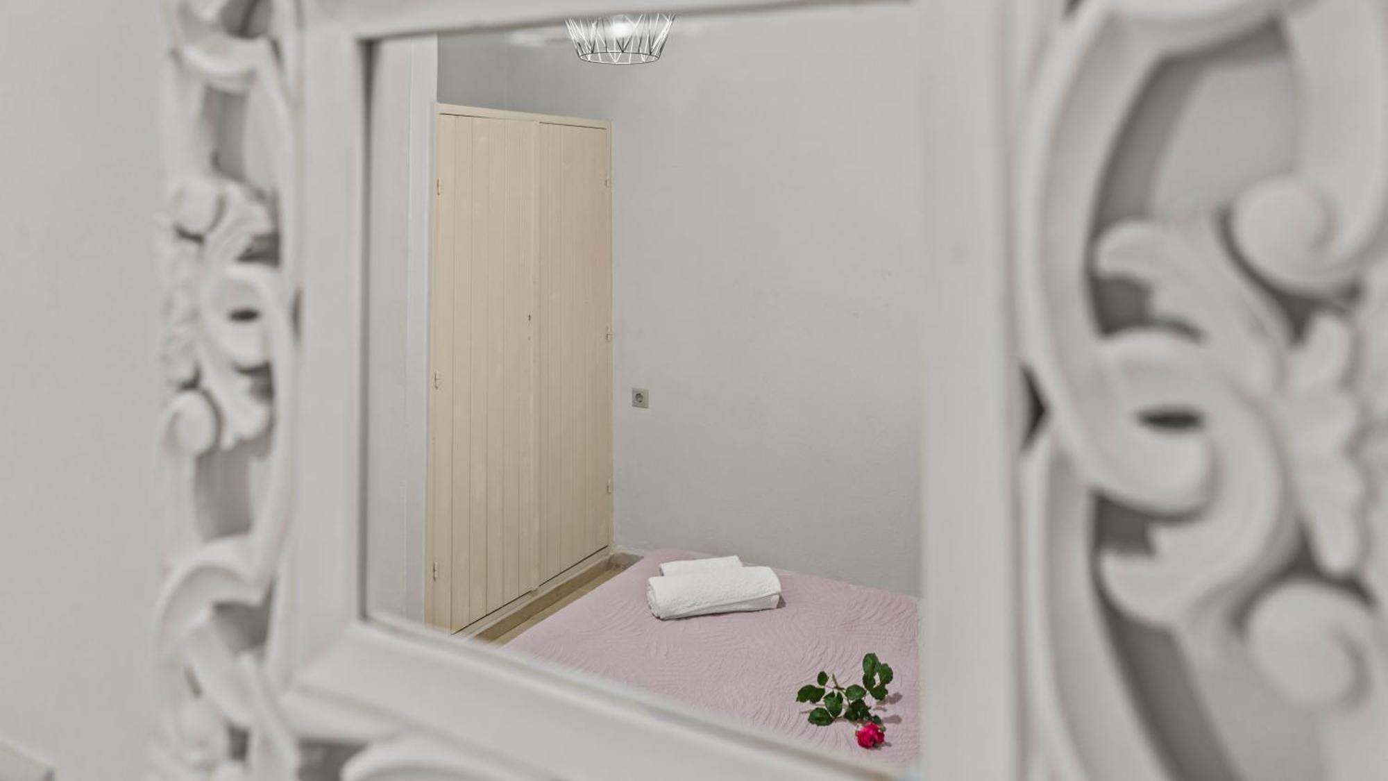 Seaside Gem Near Heraklion, Maro's Getaway Villa Kokkini Hani