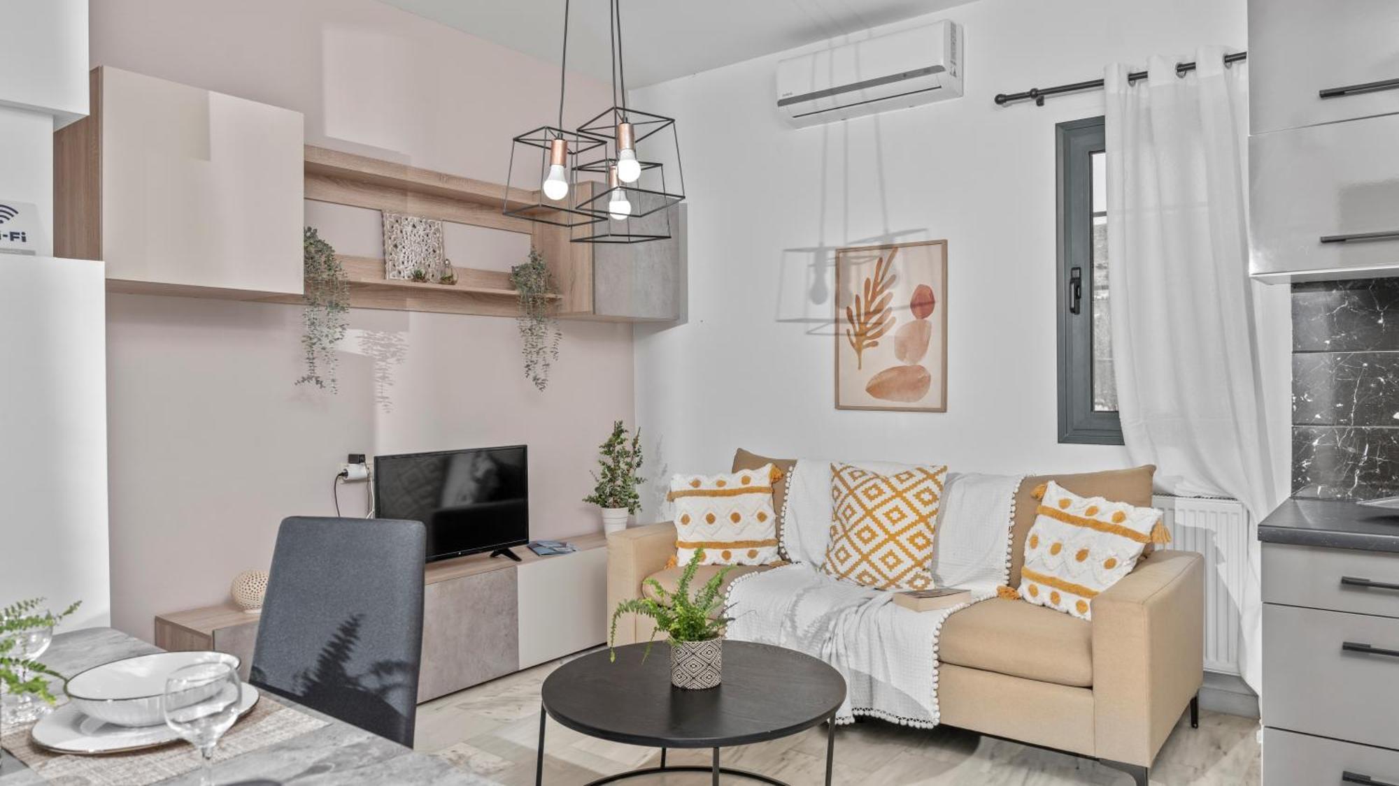 Seaside Gem Near Heraklion, Maro's Getaway Kokkini Hani