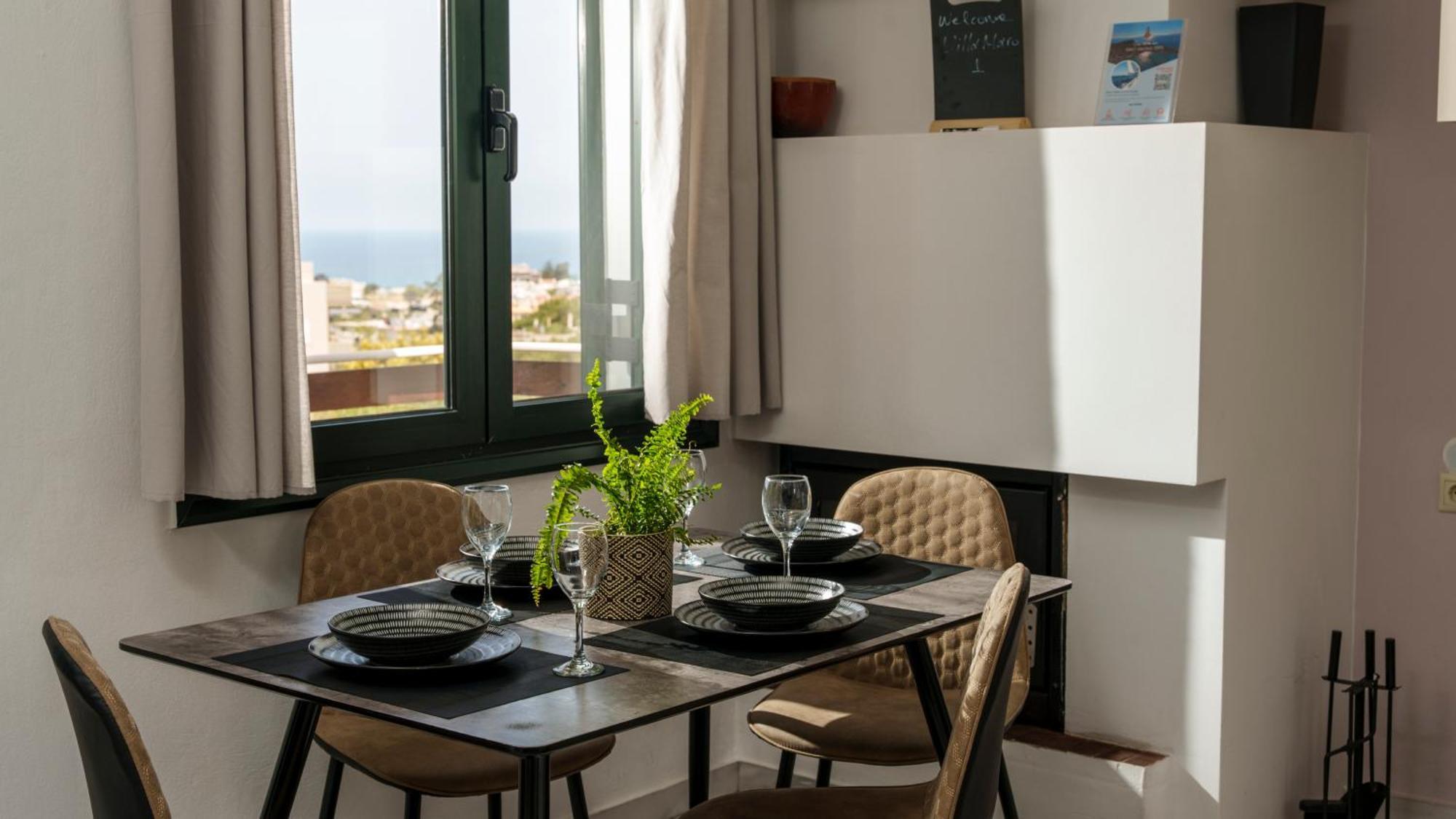 Villa Seaside Gem Near Heraklion, Maro's Getaway