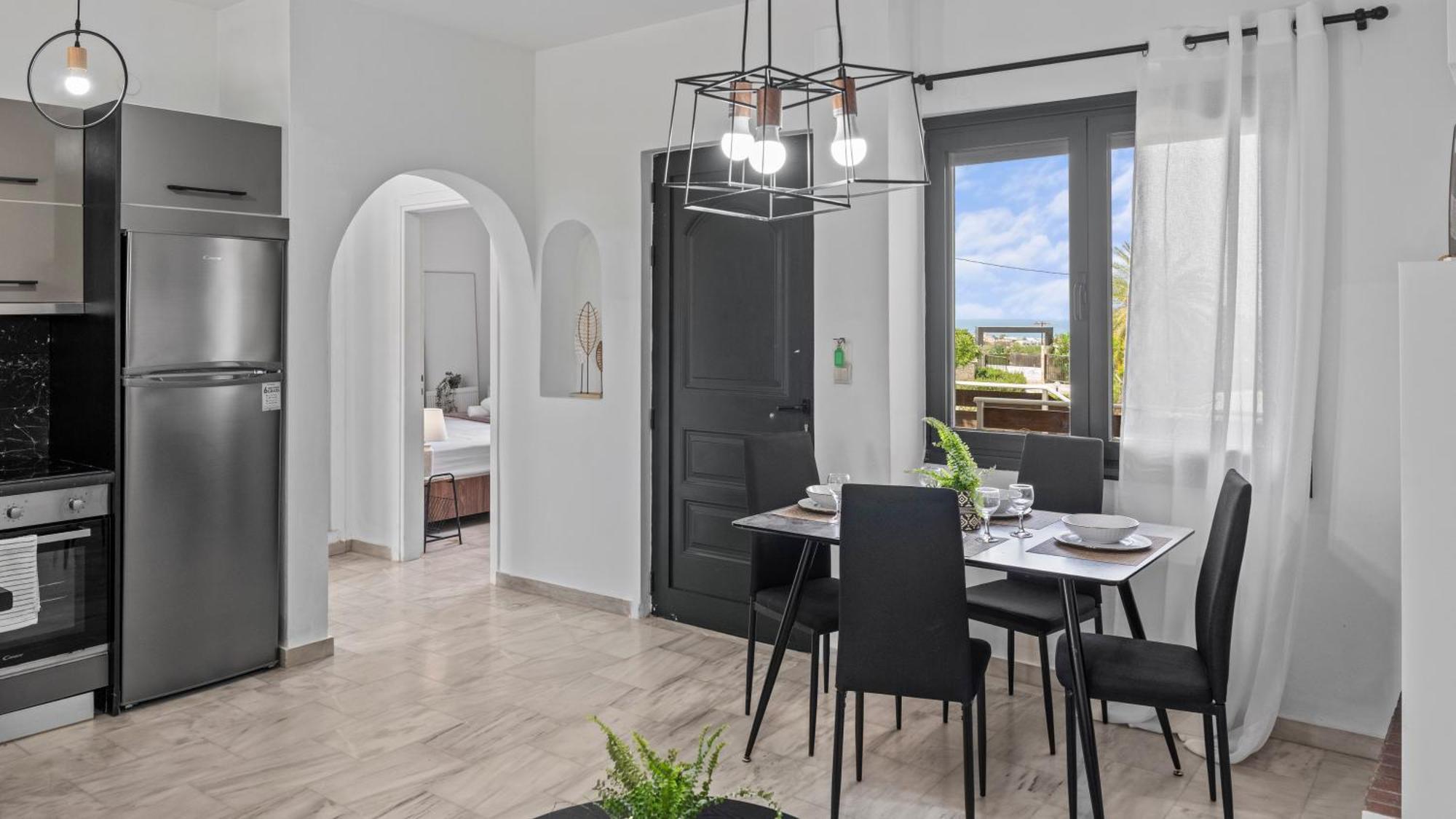 Seaside Gem Near Heraklion, Maro's Getaway * Kokkini Hani